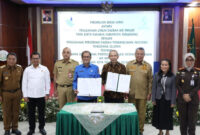 Ahmed Zaki Iskandar hadir menyaksikan penandatanganan kerjasama antara Perumdam TKR Kabupaten Tangerang dan Perseroan Daerah PITS.