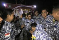 BELA NEGARA: Wakil Walikota Tangerang, H Sachrudin saat penutupan kegiatan Bela Negara Pemkot Tangerang, Kamis Malam (22/9).