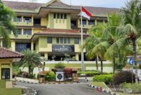 Gedung kantor Bupati Tangerang di Tiga Raksa.