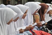 Siswa SMA di Kabupaten Tangerang saat mengikuti kegiatan tadarus setiap Jumat pagi.