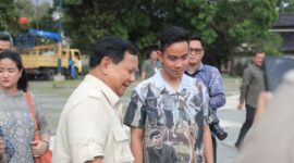 VISI MAJU: Pasangan Prabowo Gibran memiliki visi pembangunan jauh kedepan. Program makan siang gratis disebut untuk memenuhi kualitas SDM yang mumpuni sambut Indonesia Emas 2045.