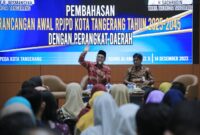 BAHAS PEMBANGUNAN: Pemkot Tangerang membahas rencana pembangunan Kota Tangerang 2025-2045.