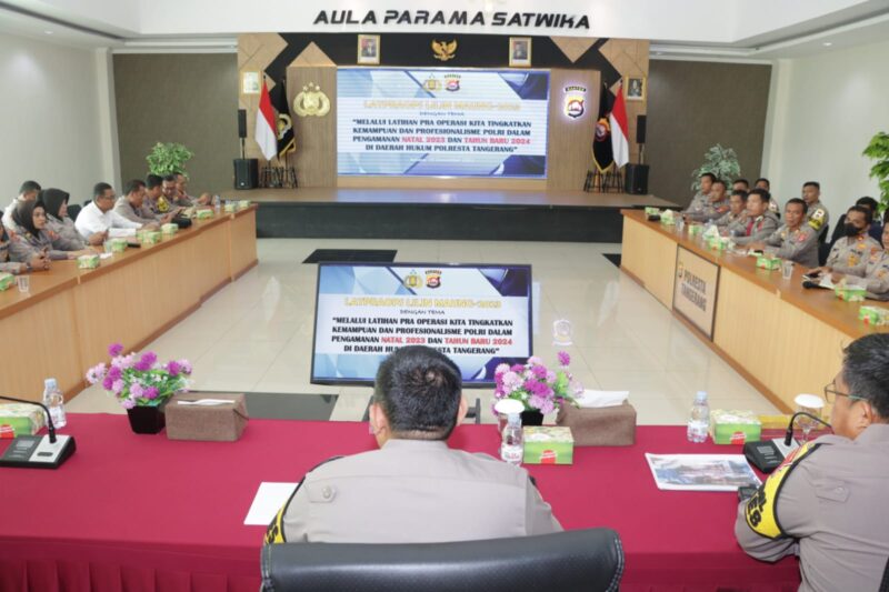 
AMANKAN NATARU: Polresta Tangerang menggelar koordinasi persiapan pengamanan Natal dan Tahun Baru.
