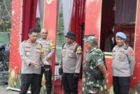 PANTAU LAPANGAN: Kapolres Metro Tangerang bersama jajaran saat meninjau sejumlah lokasi di Tangerang jelang pergantian tahun.
