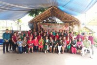 NATAL BERSAMA: Keluarga Besar Woloan Jabodetabek saat menggelar perayaan Natal besama.