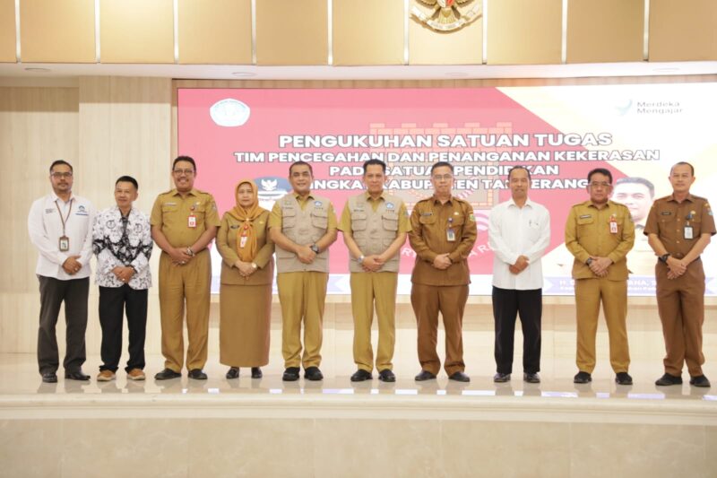PENGUKUHAN: Satgas TPPK Kabupaten Tangerang saat pengukuhan, Senin (29/1/2024).