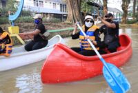 WISATA KANO: Kota Tangerang membuka lagi wisata perahu kano.