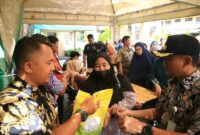 JUAL BERAS: Pemerintah Kota Tangerang menjual beras bekerjasama dengan Bulog untuk menstabilkan harga jual komoditas ini.