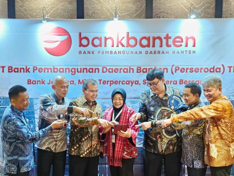 TRANSFORMASI: Direksi Komisaris pada saat kegiatan Rapat Umum Pemegang Saham Luar Biasa Tahun 2024.