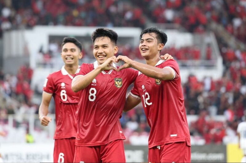 RAYAKAN GOL: Timnas Indonesia berpotensi naik ke peringkat 138 dunia jika menang atas Timnas Vietnam pada 21 Maret 2024. (Foto: PSSI)