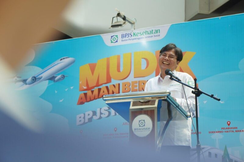 MUDIK GRATIS: Dewan Pengawas BPJS Kesehatan, Siruaya Utamawan saat meresmikan Posko Mudik BPJS Kesehatan di Pelabuhan Merak, kemarin.