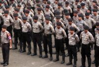 APEL: Anggota Polri saat mengikuti apel.