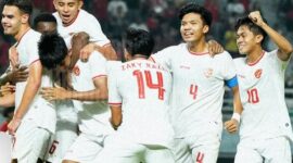 Timnas U-19 merayakan gol ke gawang Timor Leste.